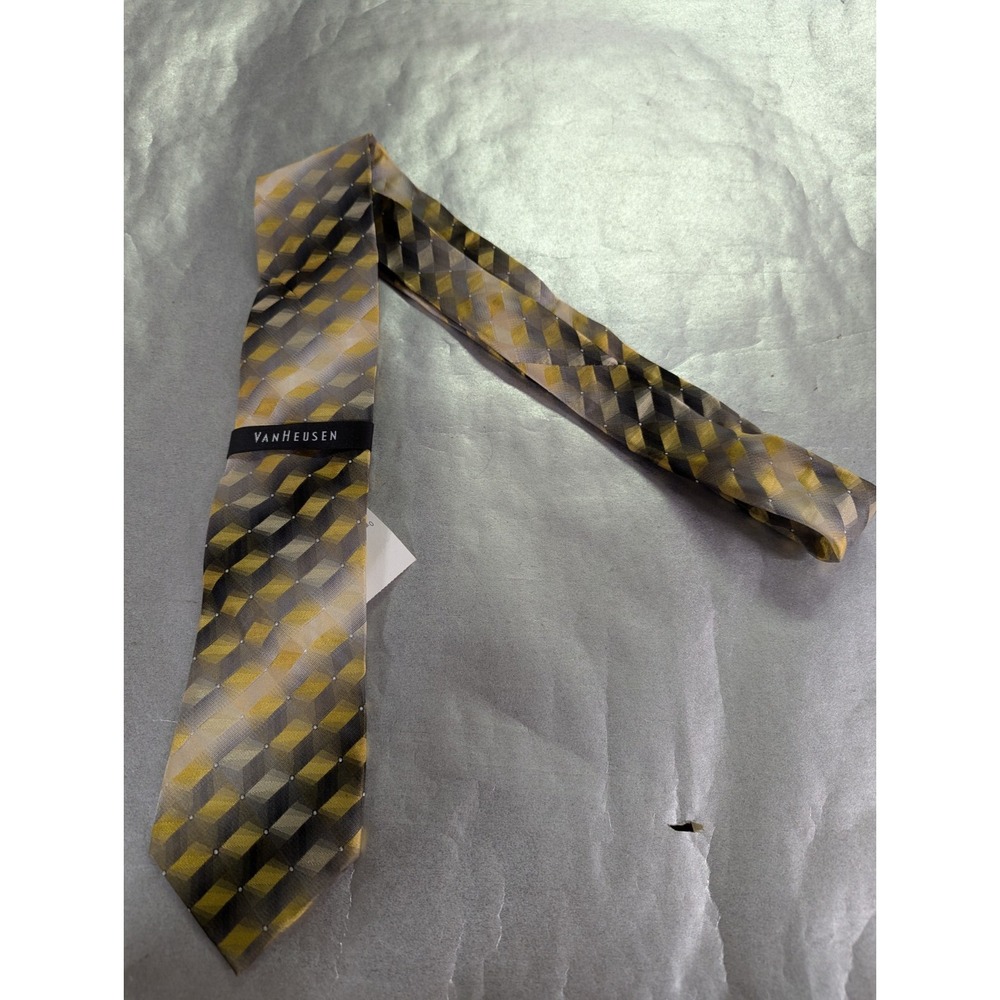 H Van Heusen Yellow grey 3D geo & vertical Squares mensā neck tie NWT